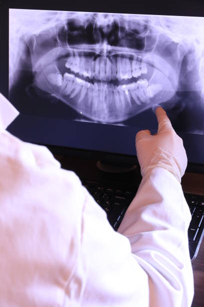 Best Emergency Dental Services for Seniors in Iola, WI